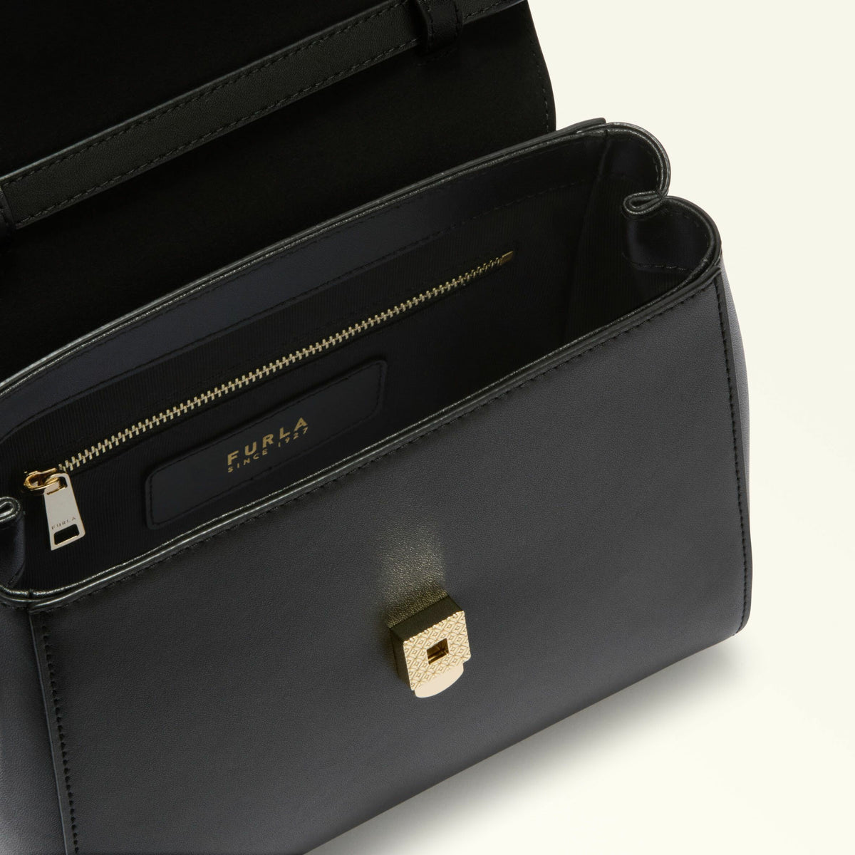 Top Handle Nero MERIDIANA - Furla Bags